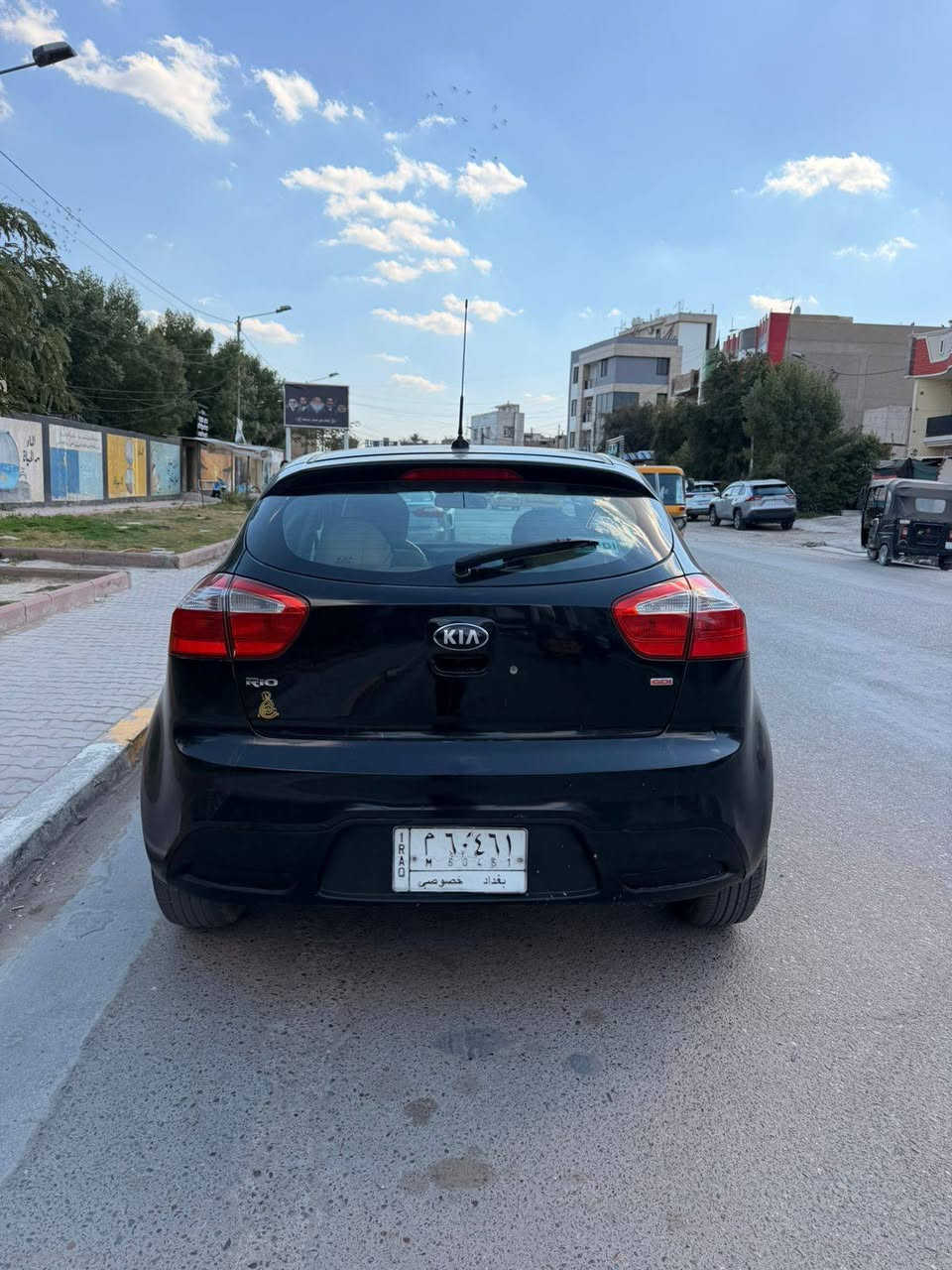 السلام عليكم كيا ريو ٢٠١٣ للبيع بسعر مناسب ٧٣ ورقه السياره ليبل واحد صبغ فقط جاملغ واحد شواصي لغود كفاله عامه تخم تاير جديد باتري جديد صدر جديد كير مكينه تبريد مكفول اي نقص ييه انزلك ٥ ورقات عليه جاهزه من كل شي 
***********
