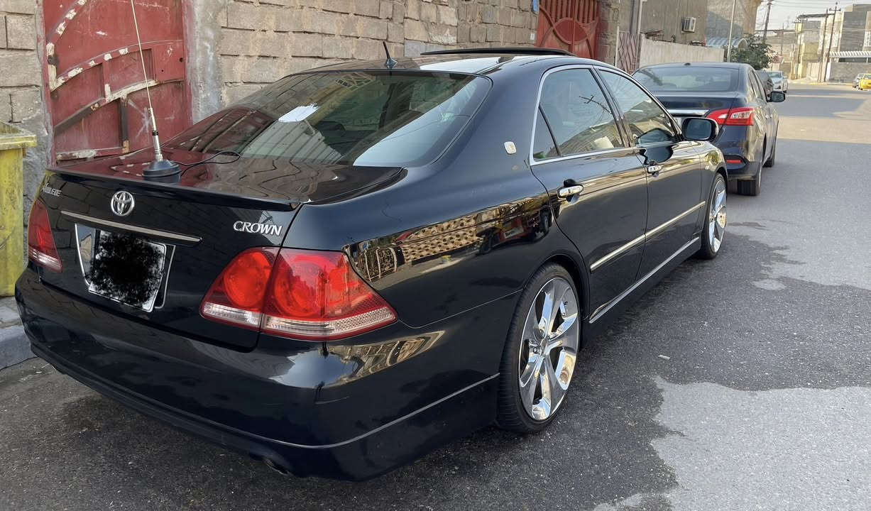 سلام عليكم 

شاهينه 2007  اسود 🖤 ملكي 
اثلت شاصي 184. محرك جديد 
گير جديد 
حداديه كارتون 
كفاله عامه من العراق واليابان لا كص ولا فتح ولا صبغ ولا تبديل.  

حجر بيئه ممفتوح بلاد 
فتحه 
دواخل جلد اسود 
كشنات جلد حضن 
3 دگم 
مطعم صاج احمر 
ويل رياضي ياباني ستل ستيل شرط 
تخم تاير جديد شرط 

سياره كلش كلش كلش جديده تجي وتشوف بعينك .
السعر.  125$.  قفل . 
البصره القبله. 
الاستفسار. ***********
