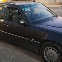 1-مارسدس ستيشن موديل 1990.. 2-النظافه 90 بالميه .. 3-قواعد دبلات سليما...