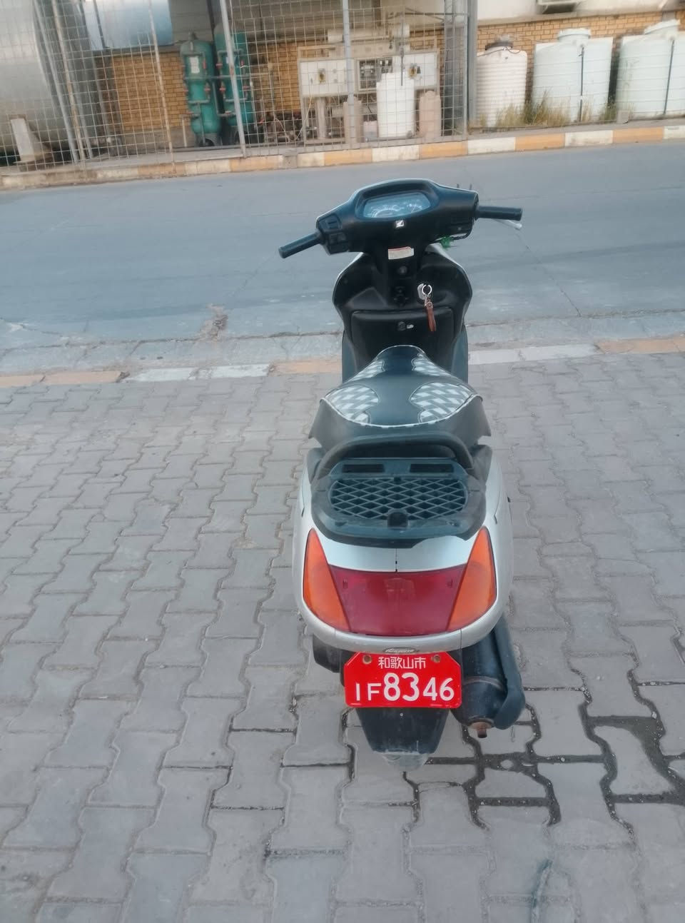 سلام عليكم سبيسي ياباني البيع مكينة ناعمه كهربائيات شغالات اي نقص مابيه بس مبدال اكلجات دراجه خير من الله سعر 900وبيه مجال مكان كوت خاجية رقم هاتف ***********
