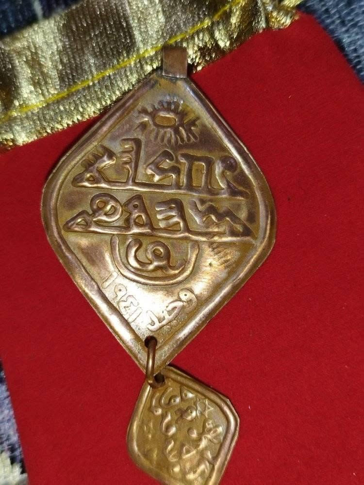 خرزه سليمانيه دمويه ملاكط منكوله ومجربه للمحبه والجذب وعقد السان وتسهيل الامور باذن للمهابه والوجاهه باذن الله تعالئ خلاف كلامي يبدل بغيره للاستفسار *********** الميمونة, ميسان
