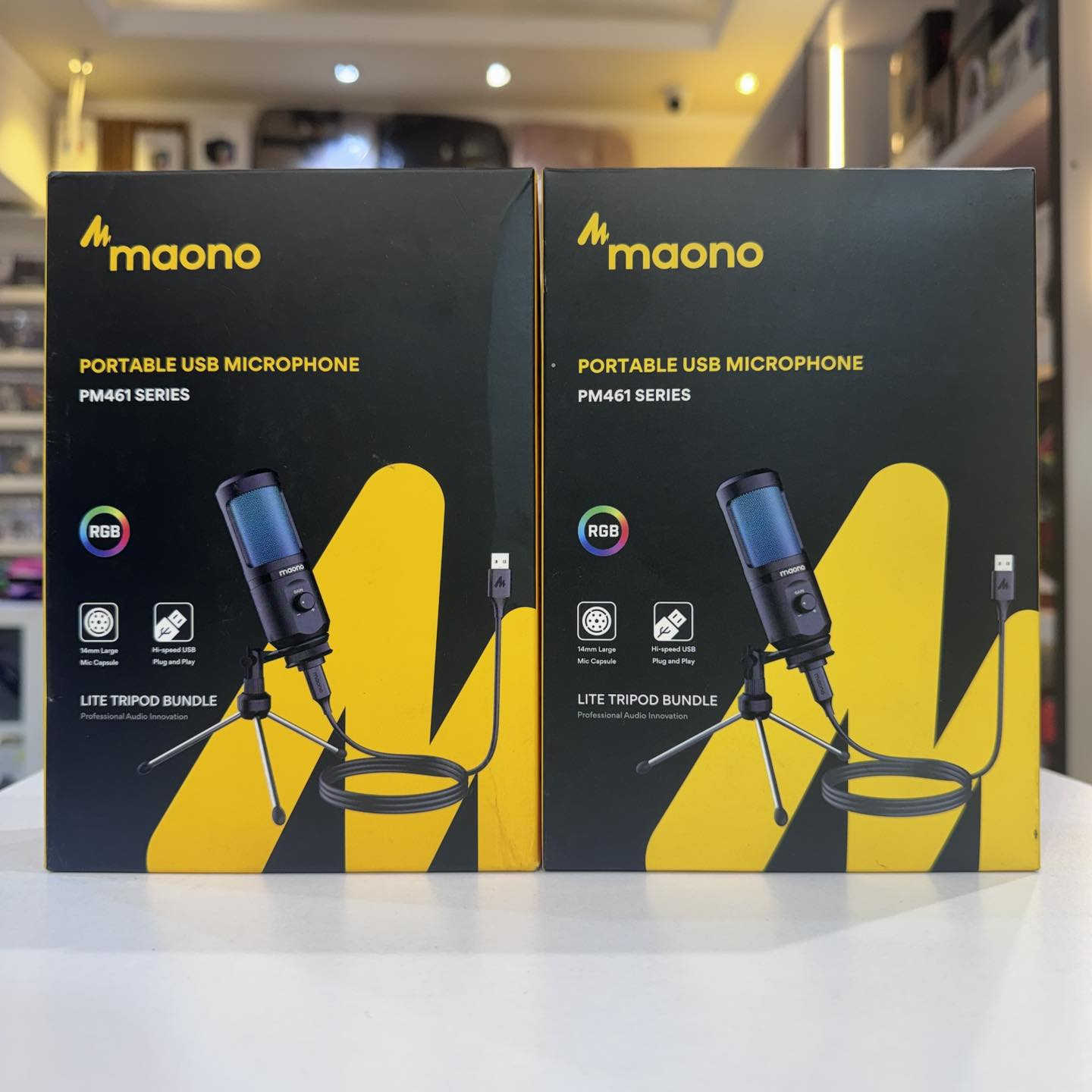 الاسعار تصعد واحنا مستمرين بالعروض والتخفيضات
عرض على ٣ موديلات من المايكات الاحترافية
Razer Seiren X  السعر ٧٠ ألف دينار
Maono Dm30 RGB   السعر ٥٥ ألف دينار
Maono PM461 السعر ٣٠ ألف دينار
مركز المستقبل Future Center
الكاظمية شارع المشاط
واتساب: ***********
*********** 
#youtubevideos #microphone #مايكروفون  #Gamers
