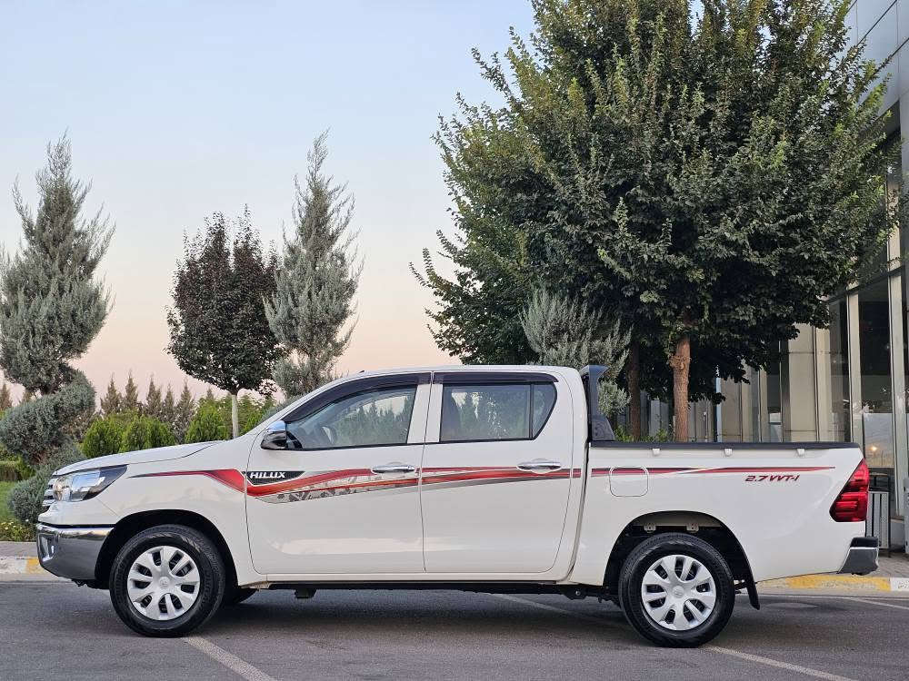 TOYOTA HILUX     2025      
***********

تۆیۆتا هایلۆکس
سفری شەریکە
دەرجە یەك
جەگ و بلاجکتۆر بۆنیت
فۆرمیکا 
چەکمەج
حاسەی بیلاد
تویتەری شان و بلوتوز 
سەیارەکە تەنها      ٢٢    هەزاری حەقیقی ڕۆشتووە
زەمانی شەریکەی ماوە
هیچی پێوە نیە 
کوشن گاعی و باڵ و ناو بۆدی بۆ کراوە
سەیارەکە بێ مەسرەف
جاهیزە بۆ لێخوڕین 

سعری ٢٥٧ گەڵاو کەمێك معامەلەیە

*********** السليمانية, العراق
