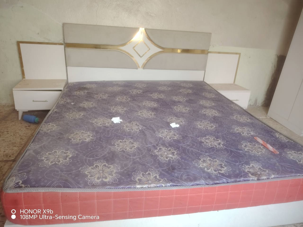 سلام عليكم اخشاب تركي للبيع 5قطع مكاني في الشوملي السعر 700وبيه مجال الاستفسار ***********
