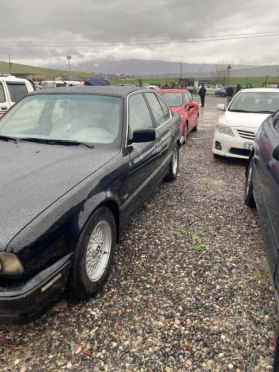 سلاو خوا لەهەمو لایەک Bmw1995قەپات موسەفات مەکینە25گئر تەماتیک دەحامی بۆ دەحامی بەشەرتە 430هەزا رۆیشتیە مەنەفئس ابراهیم خەلیلە***********
