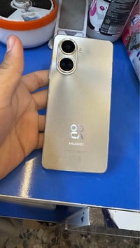 هواوي نوفه 10اس اي للبيع او مراوس ذاكرة 256 عشوائيه 8+5  جهاز نضيف ومد...