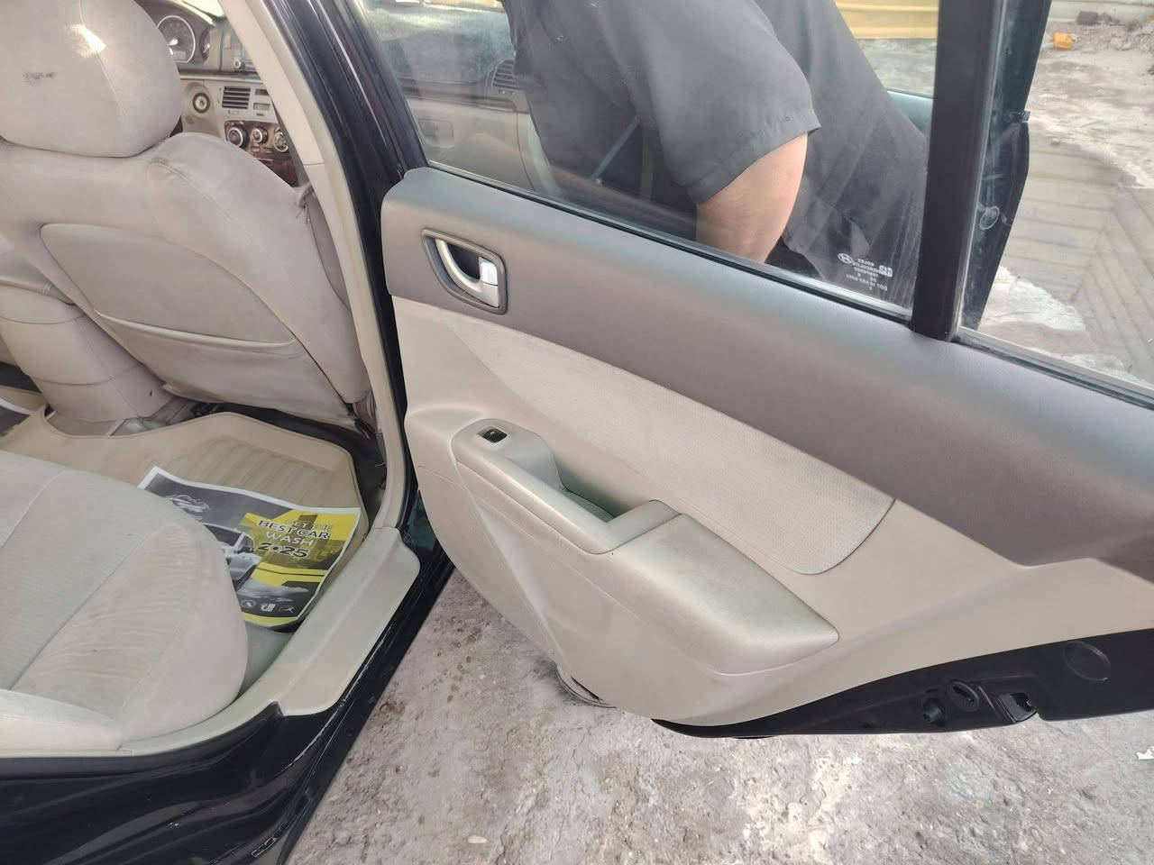 سوناته البيع سياره وارد أمريكي سياره جاهزه حادث بس جاملج وراجع نفسه اليبل واحد مديل 2008 خابر وتدلل سعر ٩٠ وبيه مجال للطيبين ***********
