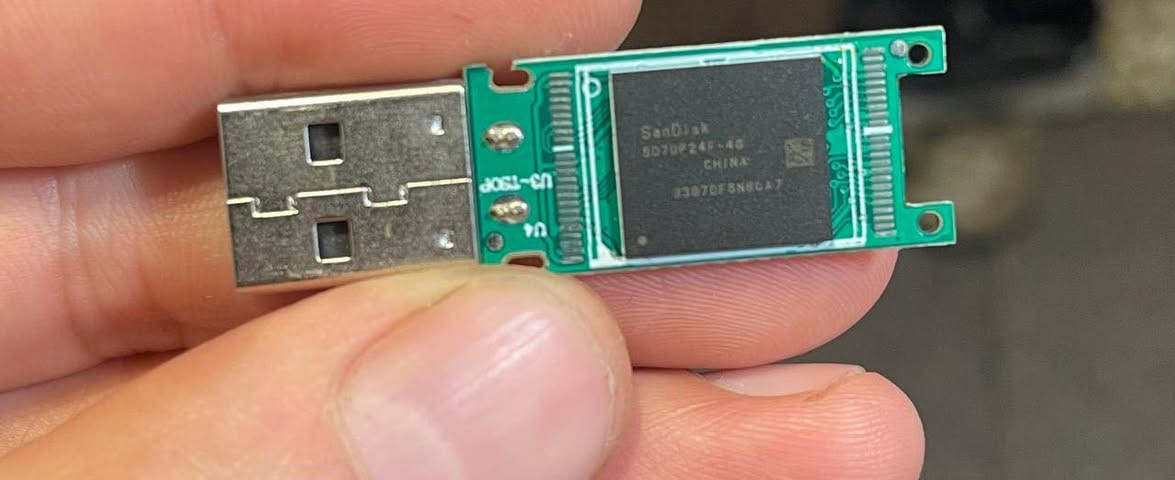 القطعه ب الف بس
فلاش اصلي 4 كيكا نوع ساندسك بدون حافظه
سريع بالنقل جدا


**إذا كنت صاحب هذا الإعلان وتريد حذفه لأي سبب، رجاءا أرسل رسالة إلى الدعم الفني**