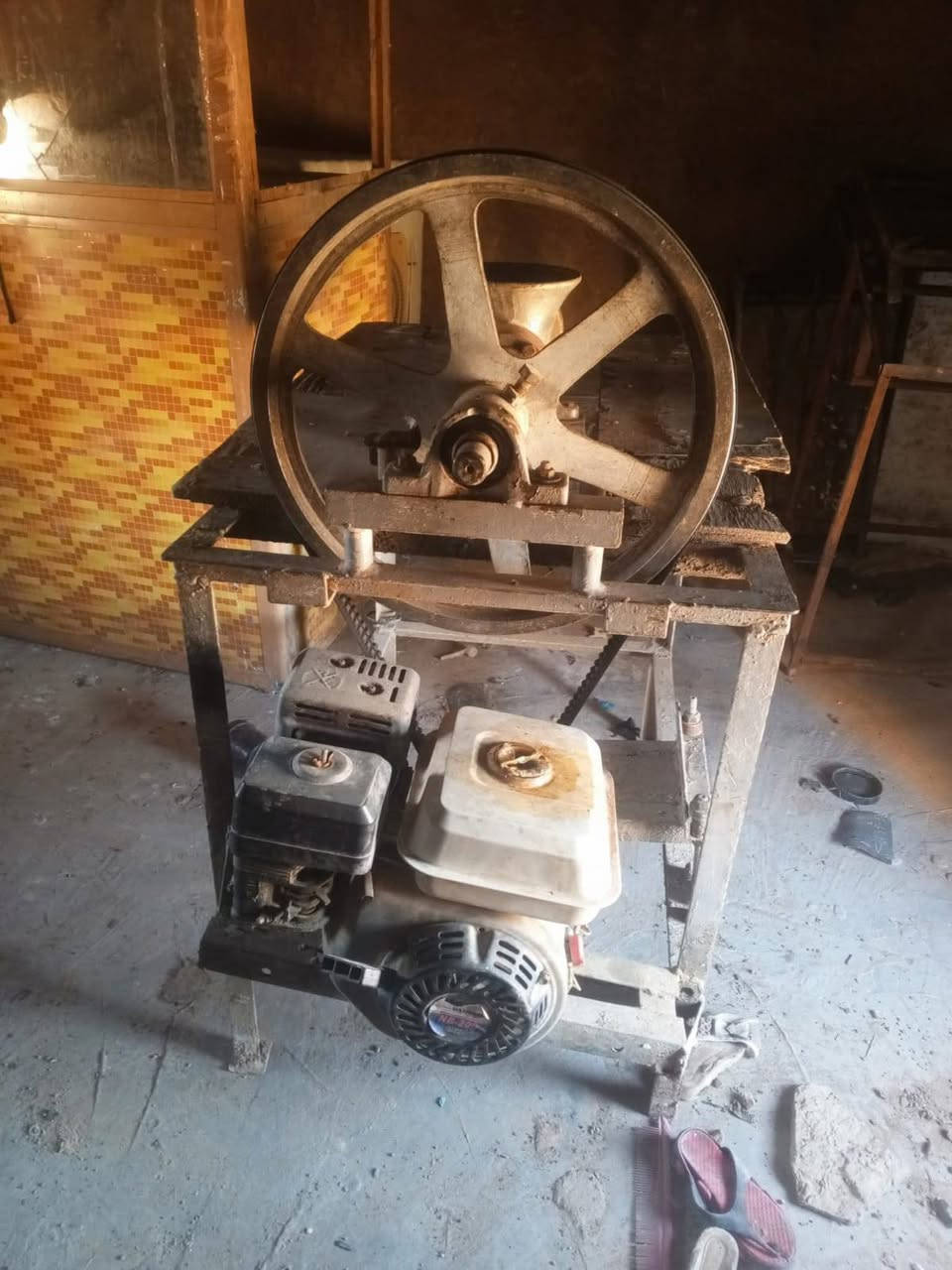 سلام عليكم ورحمة الله وبركاته خولن مكينه مثرامه مال فلافل البيع شغاله جاهز شرط نص هندر  ‏‪‏‪***********‬‏
