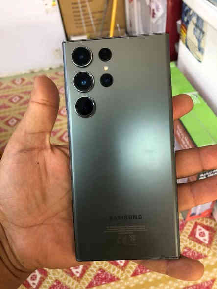 لبيع اس،٢٣ الترا نسخه الشرق لاوسط المرغوب كامل ملحقات مع ضمان الوطني ذاكره ٢٥٦ لون زيتوني استخدام سنه مكفول سعر ٧٨٠ الف عنواني شطره ***********
