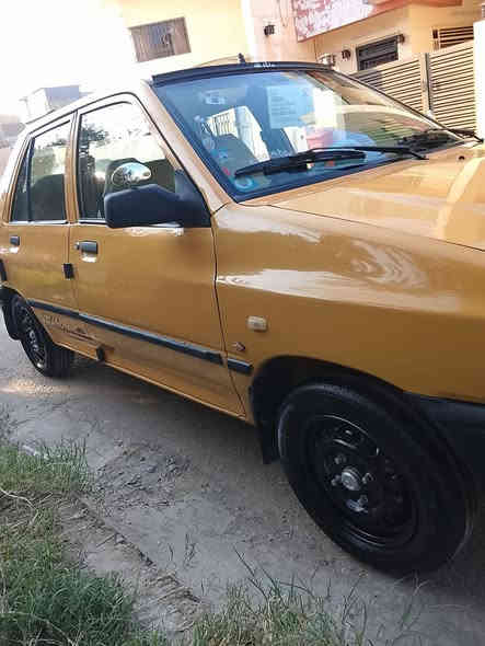 السلام عليكم سايبا للبيع موديل 2016 رقم بغداد انكليزي سنوية لل 29 مصفرة هيئة وغرامة مكينة كير شواصي تدفئة تبريد مكفولات سنتر لوك تخم تاير الكهربائيات كلها شغالة السيارة جديدة وخير من الله مكان السيارة بغداد الوزيرية السعر 42 بيها مجال كلش بسيط *********** أتصال فقط
