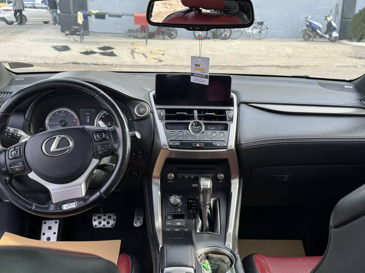 لێکزز 2018 فول مواسەفات
کامیرەی دواوە 

پانۆراما 

سوندوق کارەبای 

حەساس گوشین گەرم و سارد بسمە 

رادار  ئاوێنە رادەر لایت لید 

گوشین خەزن و کارەبای داتاشۆ 

ماوەی رۆشتن ١١٨ هەزار رۆشتوە وە

 زۆر خاوینە و هیچی نیە  

هیچ مەسرەفێکی تێدانیە 

سفول فول ١ 📥 

گێر و مەکیەنەی بەشەرت 

هیچ کێشەیەکی تێدا نییە 

ژمارەی خاوەنەکەی 
سعر ٢٠٠$
***********

***********
