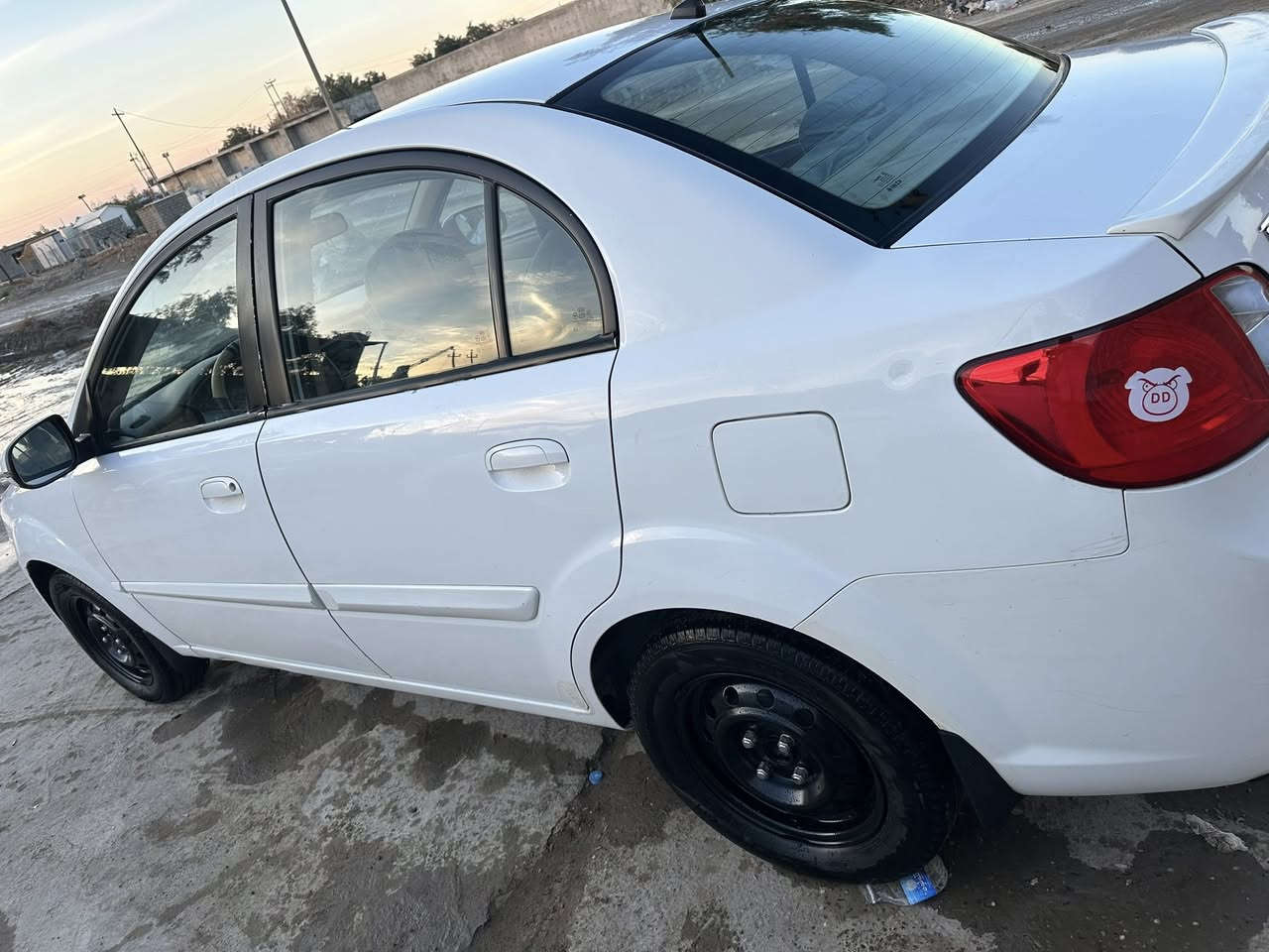 كيا ريو ٢٠١١ مكفوله من الصبغ
فقط بارد محدد بلسونار الي بلصور محرك ١٦٠٠ بلادي سياره جديده مرتبه كير محرك صدر جاهزه رقم صلاح الدين مشروع وطني سنويه لل٢٧ 

مكان السياره سامراءللاستفسار *********** 

سعر ١٠٠ وبيها مجال بيع فقط
