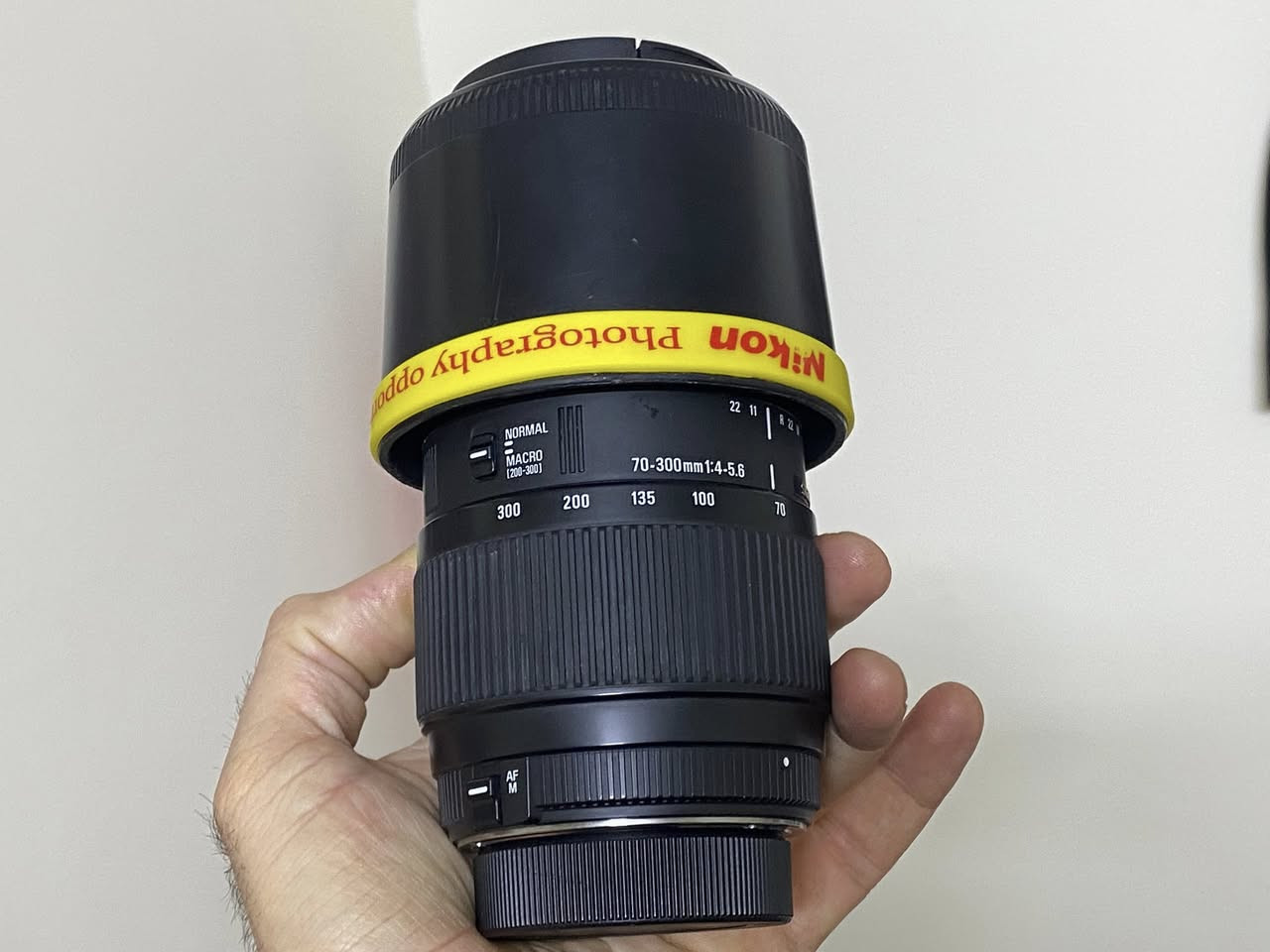 Nikon
الغنية عن التعريف D 7000 
نظافة ٩٠٪؜ استعمال شخصي
شتر ٣٠ الف
عدسه ٧٠-٣٠٠ رياضية 
شاحن 
جنطة 
رام ٣٢ 
الصور بتحكي لحالا 👇🏻👇🏻👇🏻👇🏻
مطلوب ٥٠٠ وبيها مجال شويه


**إذا كنت صاحب هذا الإعلان وتريد حذفه لأي سبب، رجاءا أرسل رسالة إلى الدعم الفني**