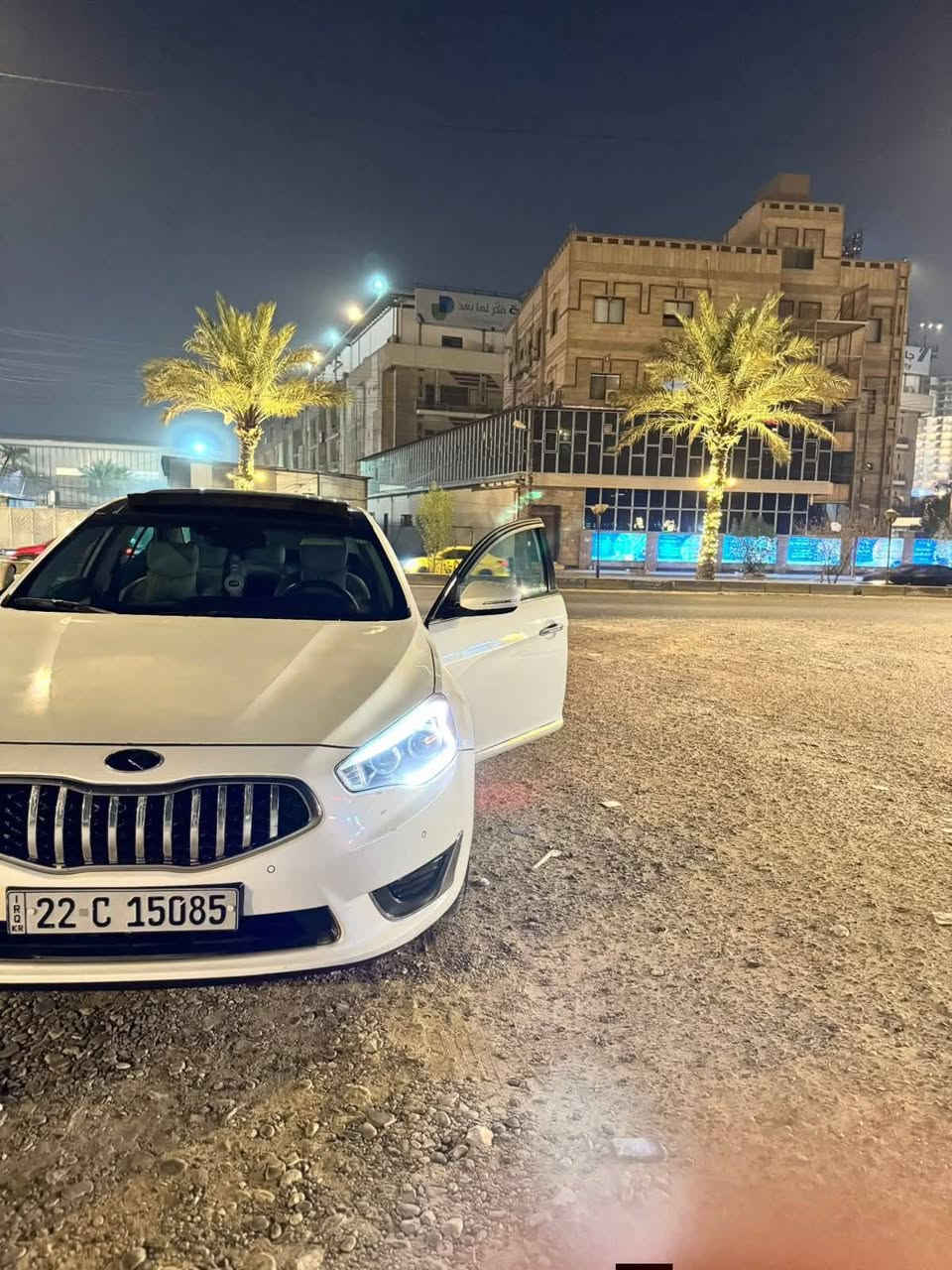 سلام عليكم كتنزا 2014 خليجي فول واحد عله واحد داخل ملكي سياره حلوه و جهزا دخم تاير صدر جديد تبريد ذلج بيهه يعني  رشات مال صبغ مكانات بس بدون دواخل لا شاضي ولا لغد ولا شي بدون كلشي سياره كير و مكينه مكفولات لا صوت ولا رواجز  ولا تبخير ولا تنقيص سياره بسم واحد بغداد سعر 120 وبيهه مجال مكاني بغداد لعبيدي ***********
