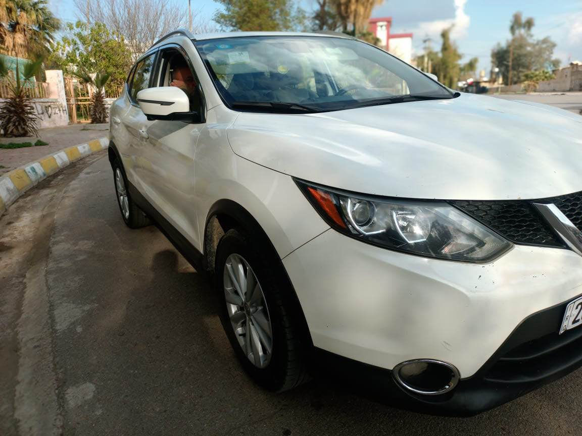 سلام عليكم 
نيسان روج سبورت  S V 2018
مواصفات كوشن كهرباء 
كوشن هيترتبريد لمس شاشة لمس ٥ كاميرة بصمة شغال مراية  إشارة سيارة على وضع شركة فقط جوا رقم خلفي تعديل بارد بدون دواخل دفتر بنزين موجود طايرات جديد
رقم كركوك الماني سنوية جديد بأسمي  شرط تحويل أو وكالة  السعر ١٥٥ بي مجال للطيبين
مكان سيارة كركوك أمام قاسم رقم تلفون *********** كركوك, العراق
