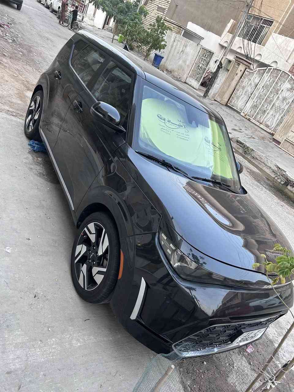 سلام عليكم للبيع كيا صول موديل 2023  جيتي لاين
بصمه تشغيل بصمه ابواب 

شاشه كبيره ولمس  

رادار امامي رادار خلفي رادار يمنه ويسره 

حساس اطارات اشاير بل مري نقطه عمياء حجم المحرك 2000 دوش 

كشاف جلد مخمل دواخل احمر واسود

 شاحن وايرلس

 تبريد بيانو

 انضمه قياده تحكم جهتين 

حاكيه مانع نزلاق

 ويل كب كروم 

 تشتغل عن بعد 

 السياره رقم بغداد السعر165بيهة مجال

للاستفسار /***********

مكان السياره /بغداد /الشعب/
