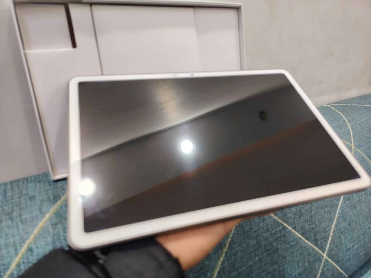 سلام عليكم 
تاب انفنكس مثل ما موضح بالصوره الجهاز بس مفتوح من الكارتون ملحقاته فقط لاصق شاشة وكفر والكارتون بدون شاحنه 

الناصرية مركز 
*********** ناصرية, ذي قار
