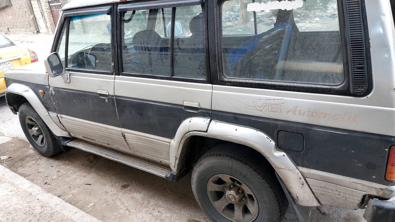 كالوبر للبيع مكينة وكير ففتي سيارة حلوة بلادية بيه صبغ قليل تحويل ثاني يوم السعر ٤٥ وبيه مجال تليفون ***********مكاني بغداد
