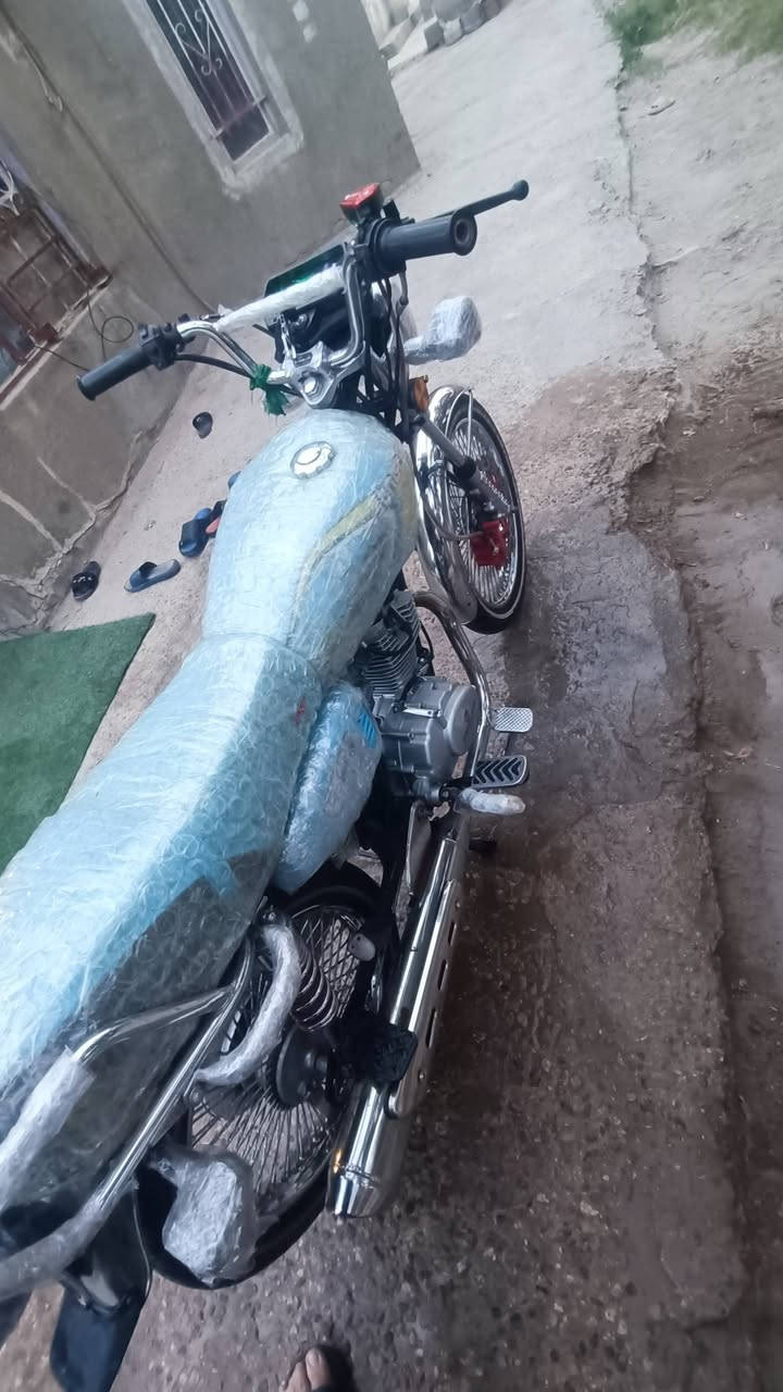 السلام عليكم 
دراجه نوع تايكر الاصلي للبيع موديل 2025 
اوراق اصولي 
دراجه مكفوله كفاله عامه كلشي جديد بيها 
صارلها 3 اشهر من طالعه من الوكيل 
بشهر ال 1 طالعه بعدهي زيرو ماشيه بس 6 الاف 
ما مفتوح ولا داخله تصليح  بيه نقص شغله وحده بس باتري مالتها هابط تريد اني ابدله الك تربد تخصمه من سعرها 
يرهم مراوس نامه شلامجه فقط او تايكر 
تريد بيع سعرها 700  قفل 
مكاني حله جامعة بابل 
رقمي 
***********
