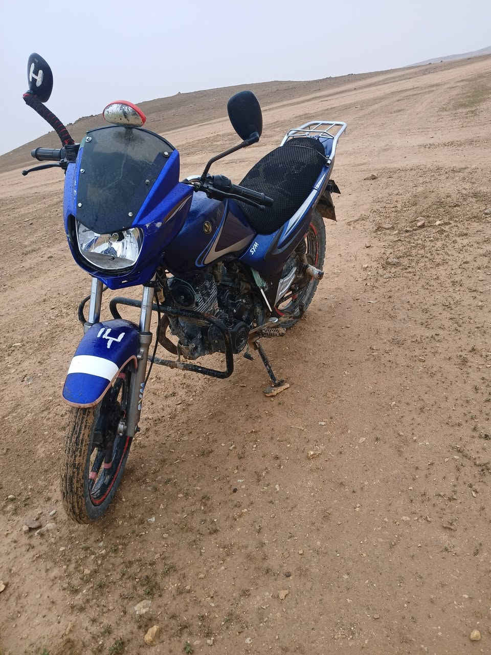 للبيع سايم مديل 2017
سعر 600 وبيه مجال ***********
