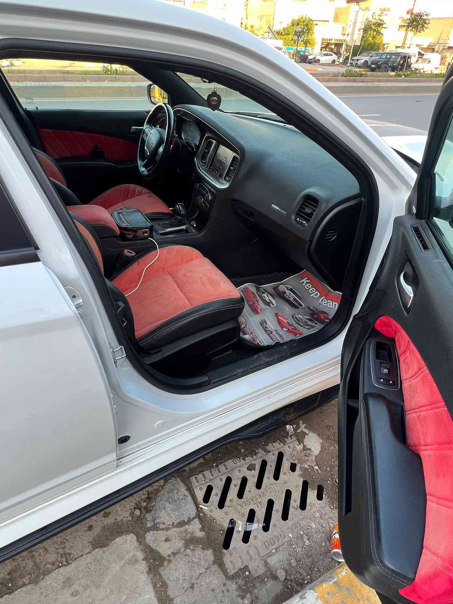 دوج جارجر جي تي موديل 2022‏DODGE CHARGER GT
رقم أربيل اسمي هزه جديده ترقيم جديد اسمي
اللون:ابيض 
المواصفات: وارد امريكي-حادث شبه كلين 
فقط بارد بلجاملغ الأمامي كد اربع صابع
٦سلندر محرك(٣٦٠٠)
كراسي كهرباء
كراسي سپورت(حضن)
شاشة_امامية_كبيرة_اصلية_لمس_حراري_(11 inch)_الجديدة_كليا
نظام_خرائط_(نظام ملاحة)_navigation
مستشعر_صف_المركبة
نظام_مساعدة_بدء_التشغيل_على_المرتفعات
نظام_التحكم_بالاداء
نظام_قياس_قوة_المحرك_
‏AUTO_START
نظام_التحكم_بالانطلاق
نظام_اعداد_نمط_القيادة
نظام_اعداد_النمط_الرياضي
نظام_اعداد_النمط_الافتراضي
مراة_زئبقية
كامرة خلفية اصلية
شاشة عرض الاعطال
تشغيل عن بعد
كروس سرعة
فول تحكم استيرن(جهتين امامي+جهتين خلفي)
دبل كير(عادي+أوتوماتيك)
ناقل حركة ٨ نمر
نظام_SUPER_TRACK_PAK
نظام_سپورت_SPORT
نظام مانع انزلاق ABS
حساس خلفي
مري تدفئة
نظام تحكم بمستوى الانارة الداخلي
نظام تحكم بمستوى الضوء الداخلي
لايت عدسة
لد نهاري
بك لايت LED
ويل_20_GT 
مدخل
‏CARPLAY 
صور حادث مع منشور
‏المكان بغداد

رقم صاحب سيارة ***********
