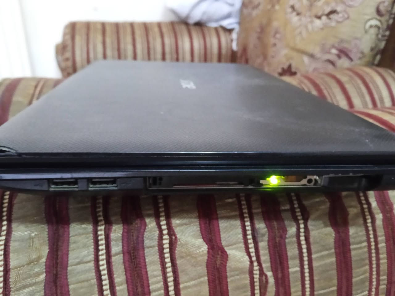 سلام عليكم لابتوب ايسر نضافته 70/100 كلشي شغال فقط رايدله بطاريه وكفر مال مدخل قرص  مكاني الزعفرانيه 
اريده ب 100 الف


**إذا كنت صاحب هذا الإعلان وتريد حذفه لأي سبب، رجاءا أرسل رسالة إلى الدعم الفني**