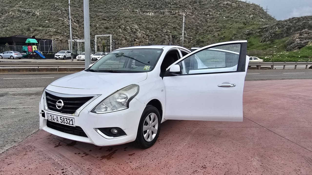 نیسان سەنی،
مودێل 2016، بێ دەعم بێ سبخ
،ڕەقەم وسەنەوی جدید،
تحویل بشەرت، 
غرامە: 80000 دێ ژسعرێ ئێنە خوار
ڕەنگ سپی،تبرید،حساس وکامیرە،
سعر :  105 وەرەقە و مجال 
ژمارا تلەفون: ***********
