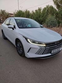 بي واي دي • بي واي دي ديستروير 5 • سيارة هجينة • سيارة 2022 • سيارة اق...