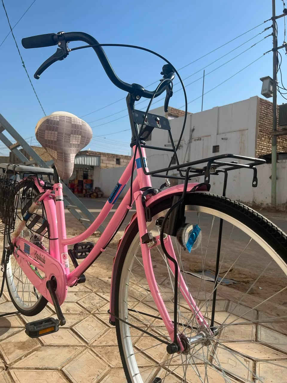 سلام عليكم باسكل للبيع حجم 26 موديل 22 الباسكل نضيف جديد 
العنوان الديوانيه  
السعر 120 
***********
