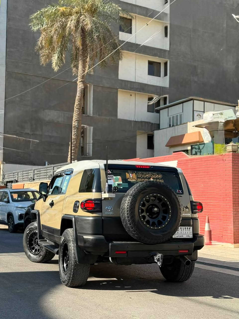 تويوتا اف جي كروزر خليجي موديل 13 لون بيجي المرغوب..
السعر 23,500$  وبيه مجال بسيط جدا ..

مكفوله كفاله كير ومحرك وصبغ
فقط بارد جاملغ امامي وجاملغ خلفي ع كد شبر ثنينهن ..

السياره مصروف عليه هوايه وكلشي بيه اصلي مع ادامه كامله وكافه الزيوت مبدله ..

مواصفات 
فور ويل - دفلوك - اي تراك 
دبل تانكي
درع ميكنه trd
5ويل كب ميثود + تايرات كومهو  نظيفه جدا
شاشه كبيره
بروجكترات اماميه وخلفيه واللايت لد ابيض 
بوصله ودرجة الحراره 
ارضيات حوضيه اصليه 
جهاز قراءه الاعطال والعدادات OPD 
داخل بيجي والكشنات مخمل
سستم صوت اصلي كامل  مبدل من عالم المضخمات 
شماسيات عدد ٢ + تجاوي عدد ٢
ماشيه ٢٠٠ كيلو

مكاني بغداد 

للتواصل  #*********** 
او ماسنجر
