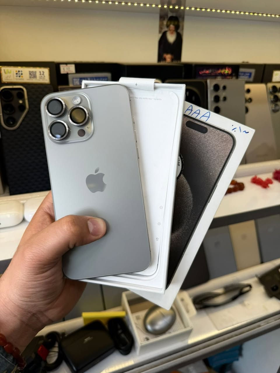 (( سنتر الرقيم للهواتف النقالة ))
ايفون 15 برو ماكس عربي شرق ماستر 
بطارية 100 عدد دورات الشحن (127 مرة ) لون تيتانيوم 
كل ملحقاتة اصلية موجودة للبيع او مراوس 
مكاني النجف 
للاستفسار تفضل خاص
واهلاً وسهلاً بكم


**إذا كنت صاحب هذا الإعلان وتريد حذفه لأي سبب، رجاءا أرسل رسالة إلى الدعم الفني**