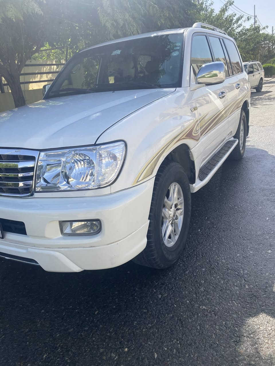 مونيكا موديل 2000 بي بوياغ كير و مه كينه ئه كسل ته بريت به شه رت سه نه وى نويه غازى إيتالى بو به ستراوه 
***********
شوين هه ولير
