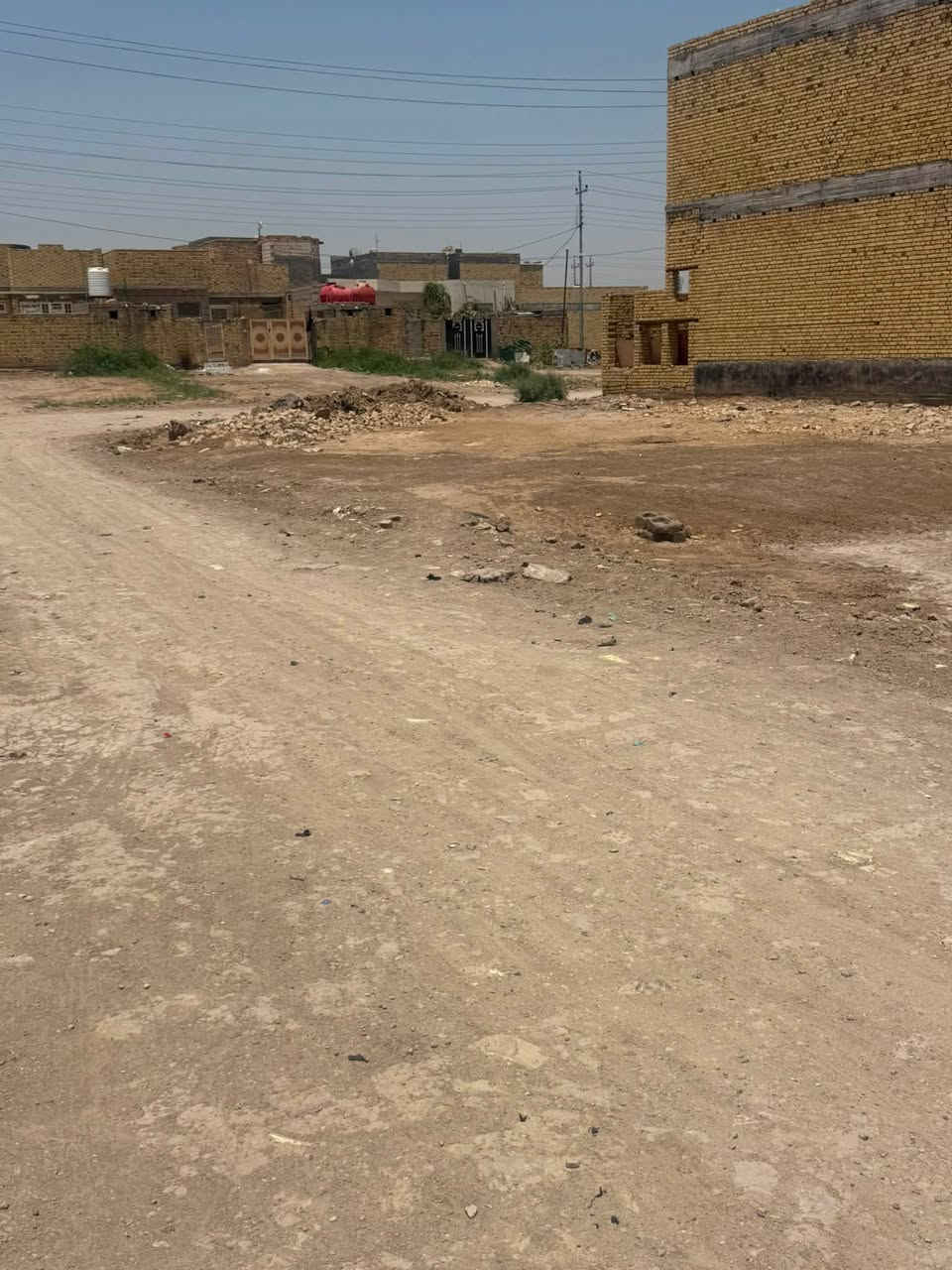 قطعه للبيع ب 4000 مساحه 300 متر***********
