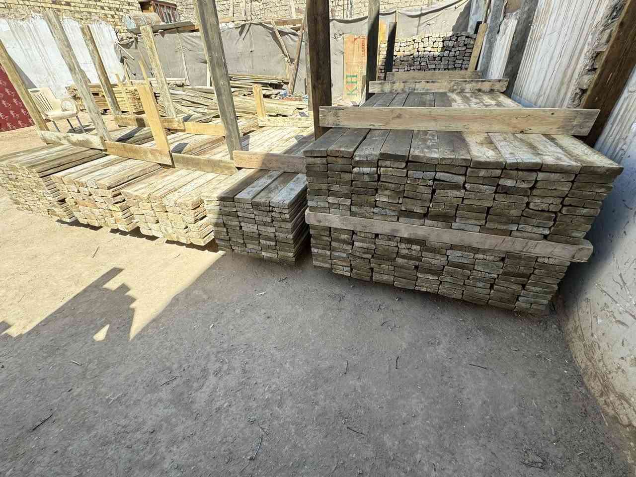 قالب خشب روسي انج تارس نظيف
العدد 7    مكعبات    للبيع

العنوان حله شارع 80 قرب مطعم ثابت 

الهاتف *********** - ***********
