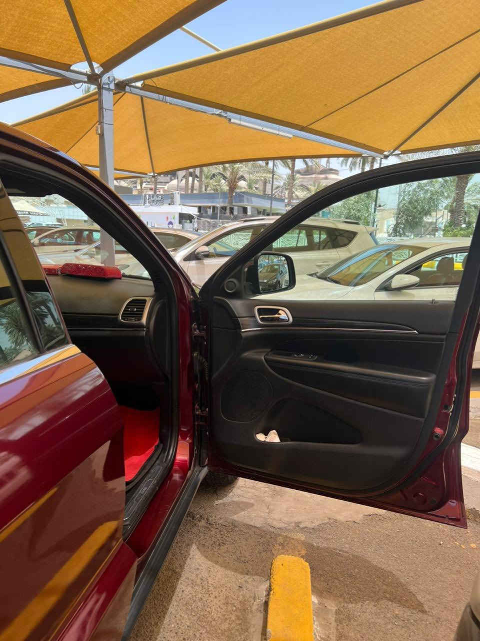 السلام عليكم 
جيب 2019 فول مواصفات رقم بغداد 
السياره موضح حادثه بصور وتقرير موجود
العنوان 
نفق الشرطه حي حطين
للاستفسار

‭+964 770 298 6736‬
