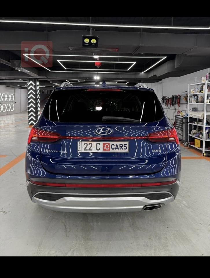 سنتافي 2022 وارد امريكي  بدون ايرباك بيها صبغ بالجاملغ الخلفي اثر سرقة فول مواصفات لمتد ماشية 37 الف ميل داخل بيجي مكان السيارة اربيل ***********
