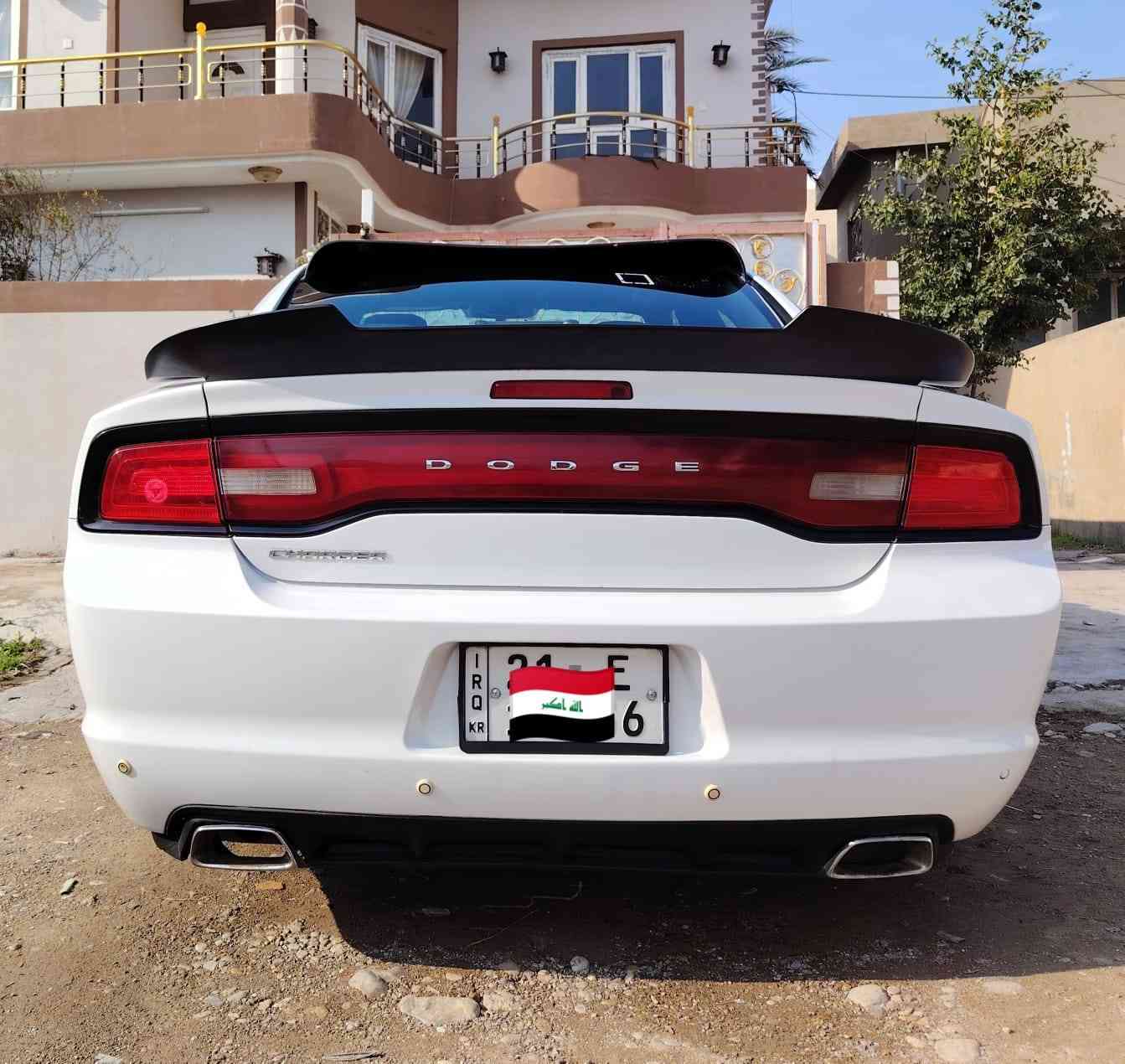 سلام عليكم دوج جارجر للبيع موديل 2011 سياره بدون صبغ فقط باب السايق امبدل بلادي وتعديل بارد ابراس جامرلغات اماميه وبيها طخه امأشر  بالصوره  الرقم وسنويه جديده تحويل ثاني يوم سعر 140 وبي مجال بسيط شراي خابر مااجاوب ع تعليقات
*********** مكان سياره كركوك داقوق
