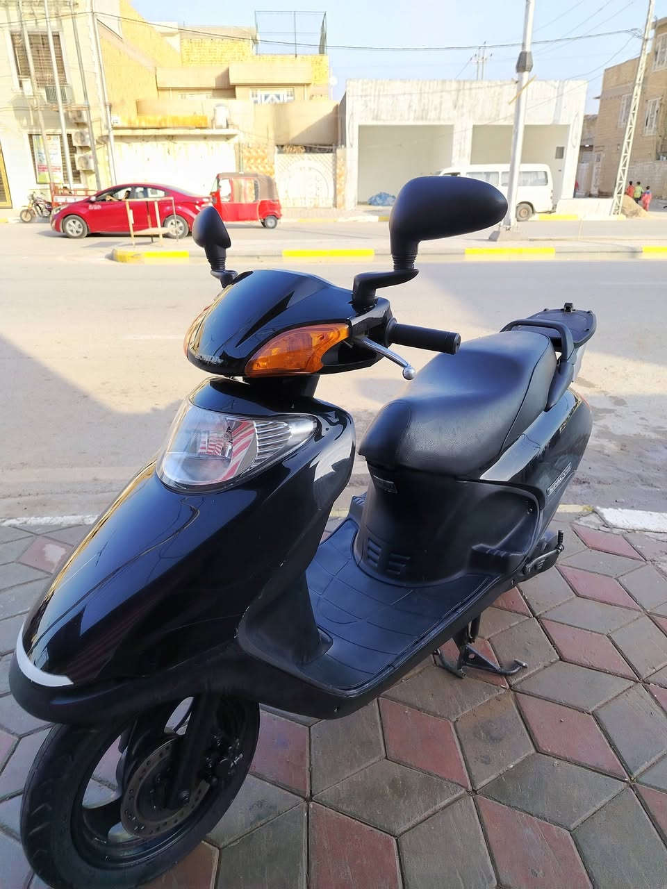 السلام عليكم سبيسي للبيع رمبه جديد مكفوله كفاله عامه مكينه مامفتوحه كفرات اصليه دراجة على وضع البلاد مكاني كوت زين القوس شراي يتصل وبخدمته مو شراي لااتخابر ***********
