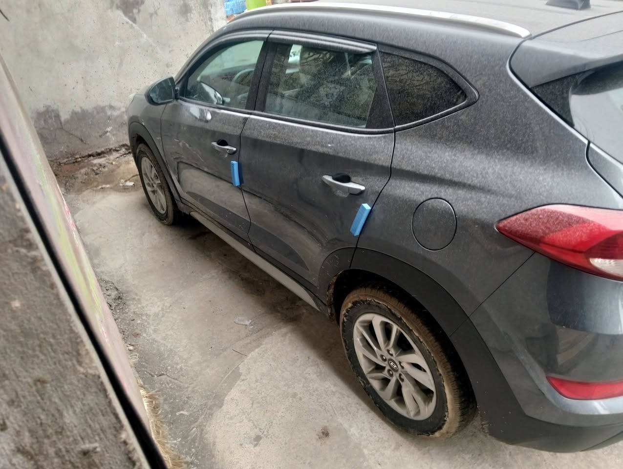 توسان موديل 18 سياره كفاله عامه فقط حالوب بالبنين سياره صدر تخنتاير اعداديه جديده سياره بدون حادث بدون ضرر السعر 150 ورقه ***********
