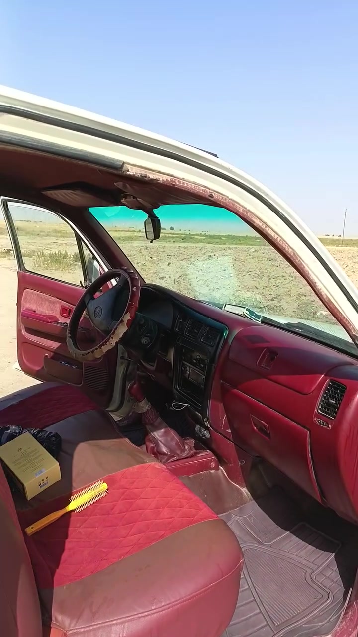 السلام عليكم 
بيكم 2005 مبدل بيها جاملغ العبري فقط كير ومحرك مكفولات سنويه مجدده المكان البصره الزبير السعر 90 وبيها مجال الشراي يتصل *********** وترهم مراوس
