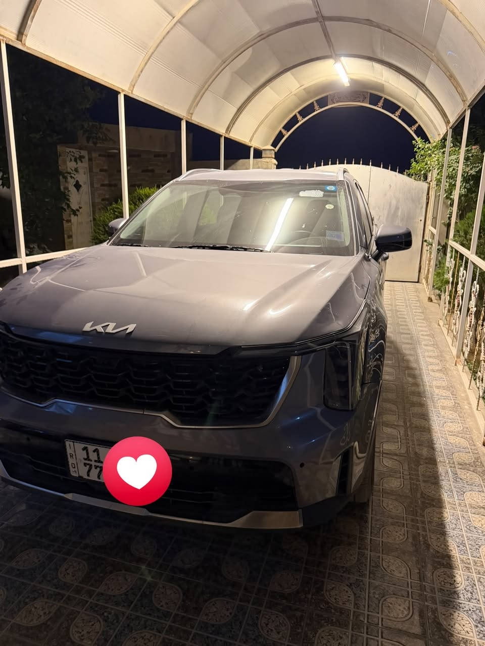 سورنتو 2024
محرك 2500 تنفس طبيعي المرغوب 
نص فول 
جلد كشنات الخلفي والسائق كهربا سبعه راكب تدفئه كشنات وغيرها المواصفات المعروفه من رادارات وغيرها 
ماشيه 15 الف كيلو يعني اخت الزيرو 
حتى الكتلوكات وياها
رقمها بغداد بأسمي 
ضربتها سطحيه وخفيفه بنيد مبدل واحد امريكي مو تايون ومصبوغ والجاملغ مرجعينه بارد بدون لا لغود ولا شواصي سطحيه 
ايرباكات طاكه عدا ايرباك الدشبول يعني الدشبول مامفتوح ولامخيط 
عارضها 255 وبيها مجال 
***********
