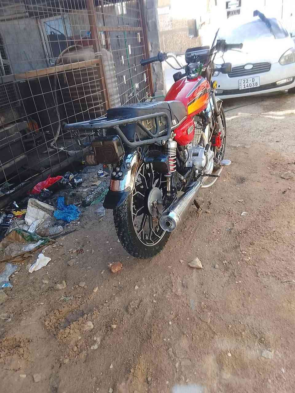 السلام عليكم دراجه للبيع موديل 25 دراجه سافان مكان نجف شارع المطار القديم دراجه حلوه ونظيفه  اوراق سكنر  سعر 550...ً***********
