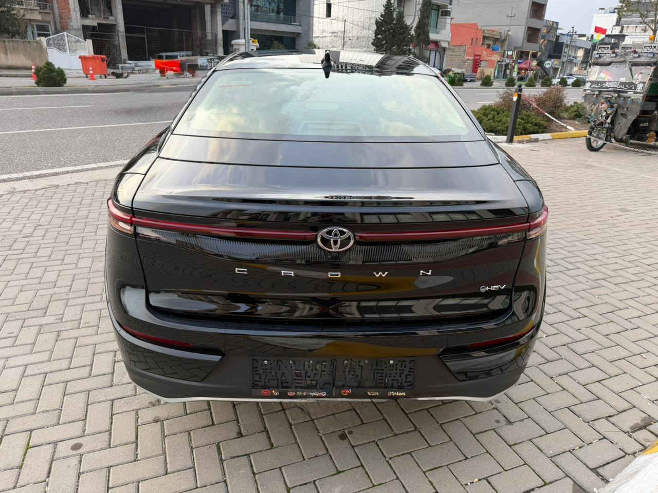 تۆیۆتا کراون 2025 هایبڕێد 
سفری شەریکەی جیهان 
خۆم بە سفری ڕامکێشاوە 
تەنها 1 هەزار کیلۆمەتر ڕۆیشتووە 
ژمارەی کاتی دوو مانگ و نیوی ماوە 
کامل PPF کراوە 
هیچ مەسرەفێکی تێدانیە 
نموونە لە جوانی و پاکی 

سـعـر : لە کۆمێنت داوابکە ڕاستەوخۆ بۆت دێت 📥 

گێر و مەکیەنەی بەشەرت 
هیچ کێشەیەکی تێدا نییە 

ژمارەی خاوەنەکەی
***********
