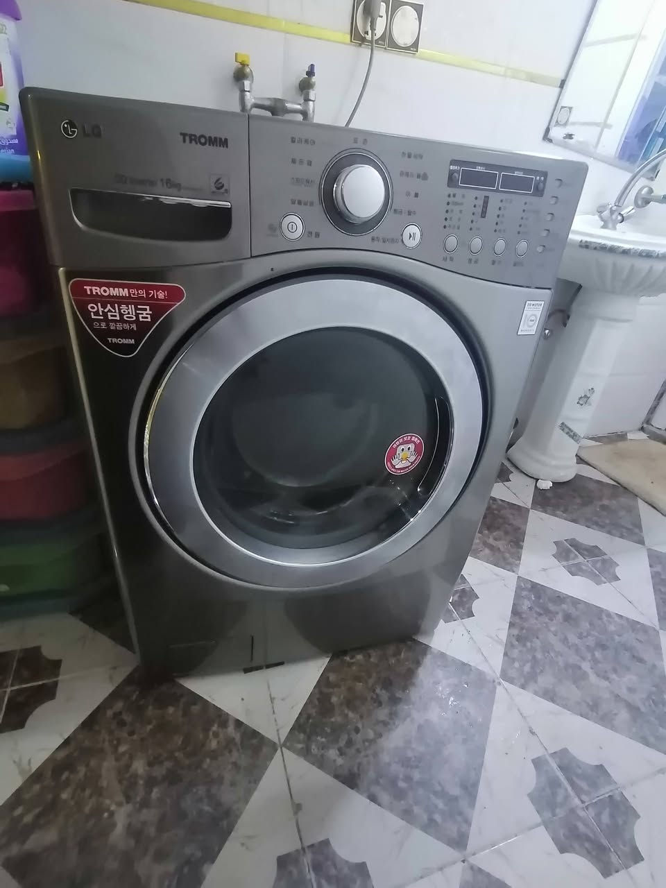 غسالهLG اخت الجديده كوري الاصلي 16كيلوفول دراير غسل تنشيف وتحمني ماي   السعر 750استفسار عل خاص


**إذا كنت صاحب هذا الإعلان وتريد حذفه لأي سبب، رجاءا أرسل رسالة إلى الدعم الفني**