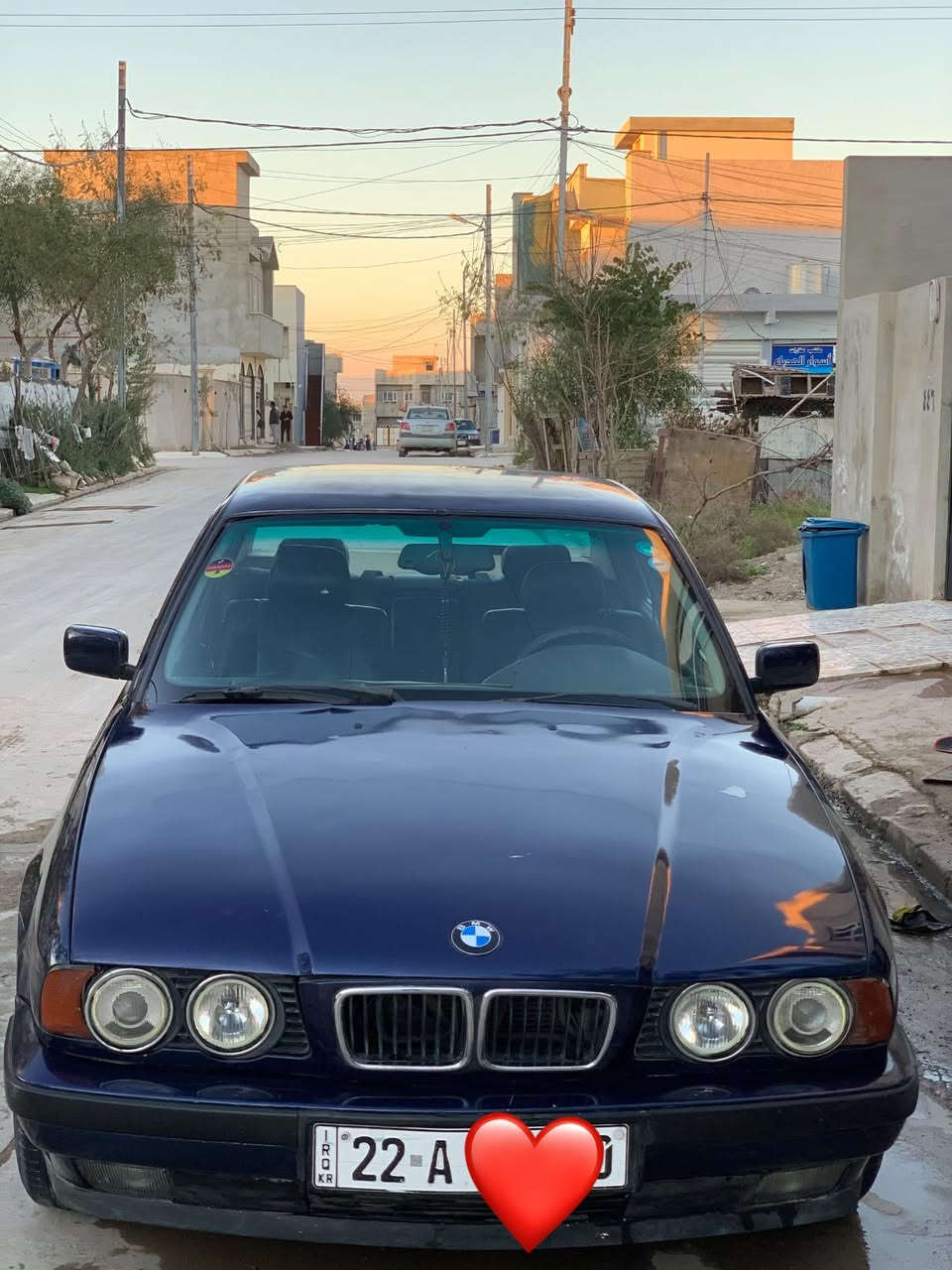 السلام عليكم BMW للبيع
موديل 1993 
محرك 525 دجيتل اصل
كير توماتيك

صبغ عام جماليه 

تبريد شغال

محرك وكير شرط 

سياره بعد احلا من الصور 

شرط الوكله والتحويل

العنوان موصل حي الكندي 

السعر 65

***********

***********
