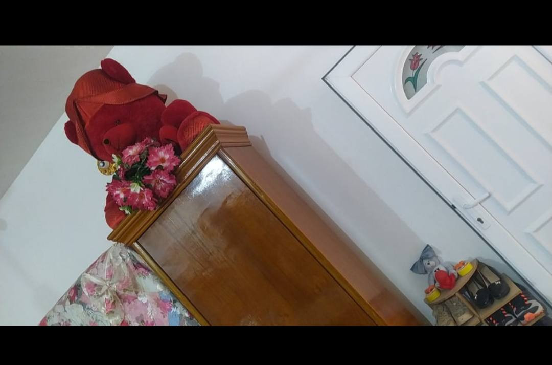 يا الله السلام عليكم
غرفة نوم عراقي  ثقيل 
كنتور طابقين 
جرباية 
كومدي عدد 2
ميز مراية 
زاوية باب دوار 

نظيفة اخت الجديدة   السعر مليون و بيهاا مجال 
العنوان الكوت ***********
اتصال او واتساب
