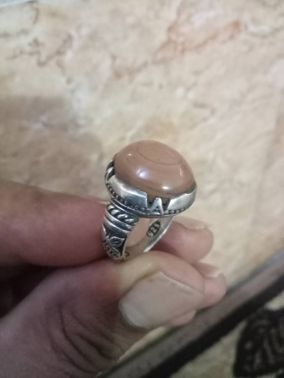 جزع بقري قديم فضه عيار ثقيل للبيع


**إذا كنت صاحب هذا الإعلان وتريد حذفه لأي سبب، رجاءا أرسل رسالة إلى الدعم الفني**