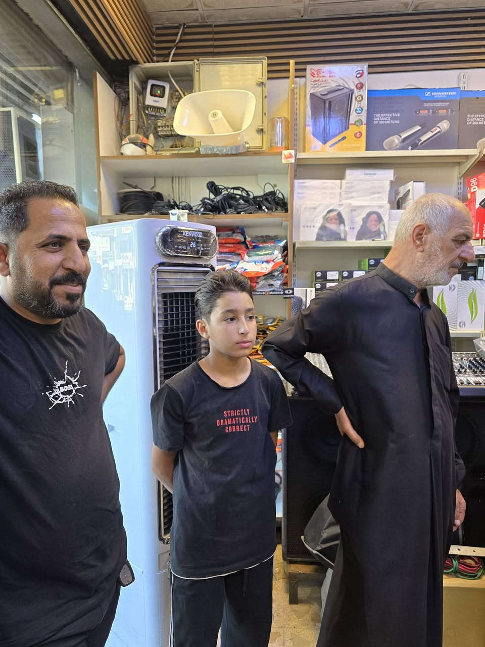 الحمد لله على بركاته و نعمته
((اخلص لمن تخدم فإن المخدوم اخلص لك بدمه))
بعد التوكل على الله    🧿🧿🧿🧿
السعر جملة  و   مفرد ✅️✅️ 
تم تجهيز الاخوة خدام الإمام الحسين عليه السلام 
 🚛 🚛(( يوجد توصيل كافة المحافظات ))🚚🚚
بغداد مدينة الصدر قطاع 41 شارع الداخل 📍📍📍
  للإستفسار والطلب 📞 ***********
مؤسسة العقيلة ***********
