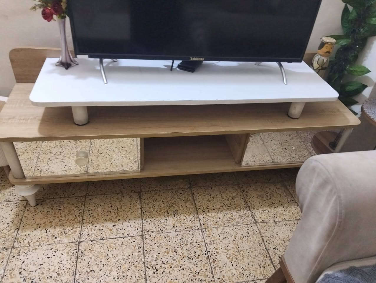 للبيع الغرفه ٢٥٠
المجمدة ١٥٠
الميز ٣٥


**إذا كنت صاحب هذا الإعلان وتريد حذفه لأي سبب، رجاءا أرسل رسالة إلى الدعم الفني**